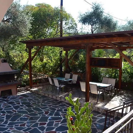 Appartement Litsa *
