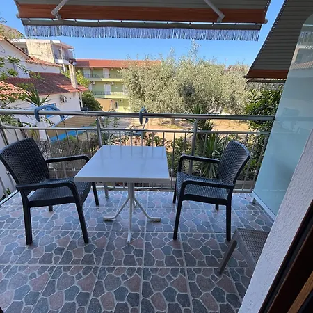 Litsa Apartmán