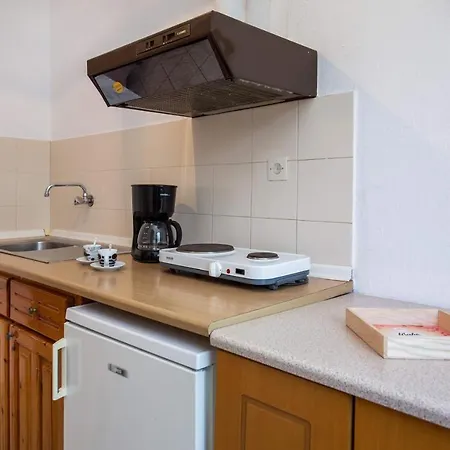 Apartment Litsa *