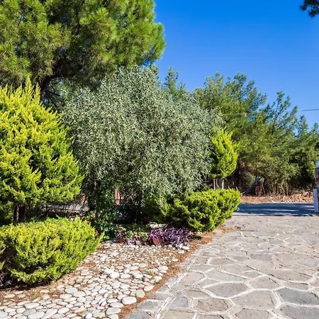 Litsa דירה פפקרי