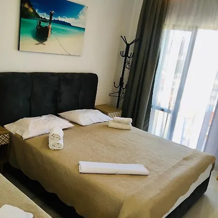 Litsa Apartment *
