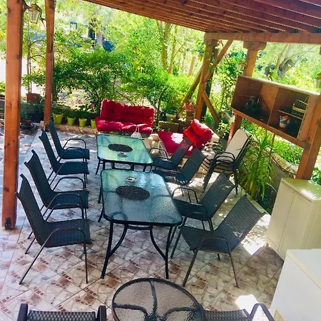 Litsa Apartman *